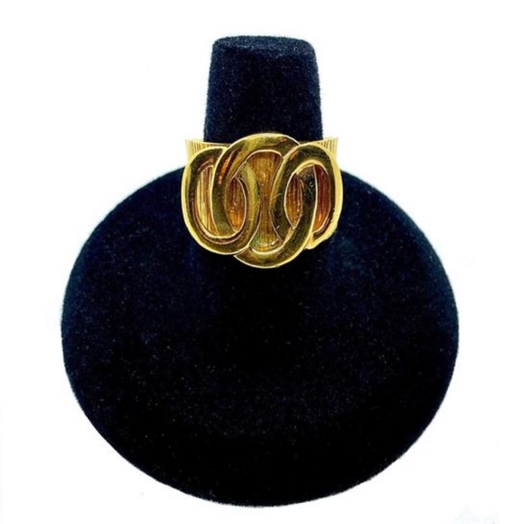 Sarah Coventry Jewelry - Sarah Coventry Modern Vintage Ring